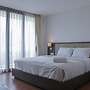 Spacious And Modern 3Br Apartment At Simprug Park Residences