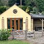 1 Bedroomed Detached Holiday Retreat Pant
