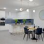 Art Deco Luxury Apartment, Central Location