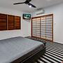The Boathouse - Luxury Holiday Home with Jacuzzi