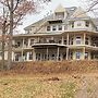 Golf Road Lake House
