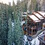 Apex by Avantstay Cozy Expansive Mountain Home Close to the Slopes w/ 