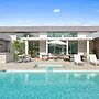 Polo Villa 10 by Avantstay Backyard Oasis w/ Putting Green 260320 6 Be