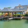 Upscale Charming Island Cottage