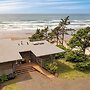 Sunset Cove by Avantstay Beachfront w/ Balcony!
