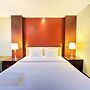 Fancy And Nice Studio At El Royale Apartment