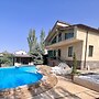 Stunning Villa Private Pool Near Yerevan Centre