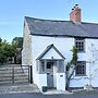 Cosy two Bedrooom Cottage, set in a Dorset Village