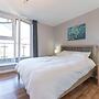 Luxury 2 Bed Apartment Parking by NEC Solihull
