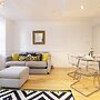 JOIVY Charming 1-Bed Home W/Patio Nearby The Castle