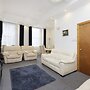 JOIVY Spacious 3 Bed Apartment In The Old Town