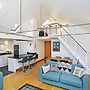 JOIVY Cosy 2-Bed Apt In The Old Town With Mezzanine
