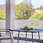 Sanders River Plaza - Neat 2 Bedroom Apt With Balcony