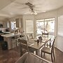 Cactus Suite Bright Open Space, Modernized Home