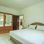 Lovely House With Access to Large Swimming Pool and Near Chalong Pier