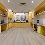 Sensational 1 Bedroom Condo Ballston