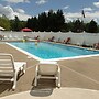 Saco River Motor Lodge & Suites