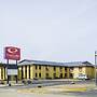 Econo Lodge Inn & Suites