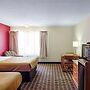 Econo Lodge Inn & Suites