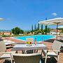 Villa Faccioli Magnolia With Shared Pool