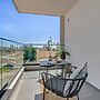 Sanders Crystal 2 - Cute 1-bdr. Apt. With Shared Rooftop