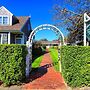 Brant Point Courtyard