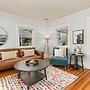 Downtown Abode W/ Hot Tub – Walk to Csu & Old Town