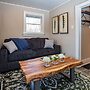 Cozy Carriage House, Walk to UNC, Free Bikes