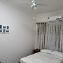 Accra Cozy Retreat With 2 Bedrooms