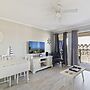 Kosta Rooca 1 Bedroom Home by RedAwning