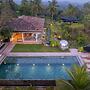 Cool and Contemporary Hilltop Villa With Ocean Views