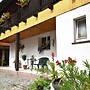 Holiday Home in Thuringia With Private Terrace, use of a Garden and Po