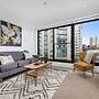 Beautifully Modern Brand New Central Apartment