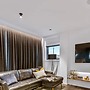 Awesome Apartment W/ Parking!