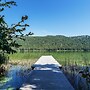 Journey's End On Fish Lake 2 Bedroom Home by Redawning