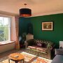 Squirrel Away Apartment Crieff