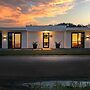 Luxury Villa With Veranda Screen Sups and Canoe