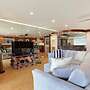 Royal Mauian, #302 3 Bedroom Condo by RedAwning