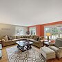 Beach House - Y842 Minutes To York Beach 3 Bedroom Home by RedAwning