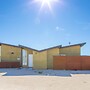 Las Alas Del Sol- A Desert Architectural Gem 2 Bedroom Home by RedAwni