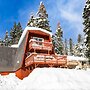 Chickadee by Avantstay Modern A-frame Cabin