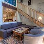 Alpine Getaway 3 Bedroom Home by RedAwning