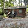 Restawhile Limit 6 2 Bedroom Cabin by RedAwning