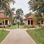 Schönes Bungalow mit Gemeinschaftichem Außenpool und 2km vom Sandstran