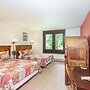 Manitou Lodge 2 Hotel Room by Alpine Lodging Telluride