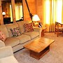 Seven Springs Stoneridge 3 Bedroom Standard Condo - Pet Friendly! by R