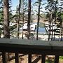 Mountain Harbor two bedroom Lodge cottage by RedAwning