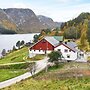 8 Person Holiday Home in Snillfjord