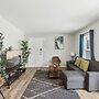 Modern 2BR Near UT Hyde Park Evonify