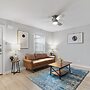 Modern 1BR Near UT Hyde Park Evonify